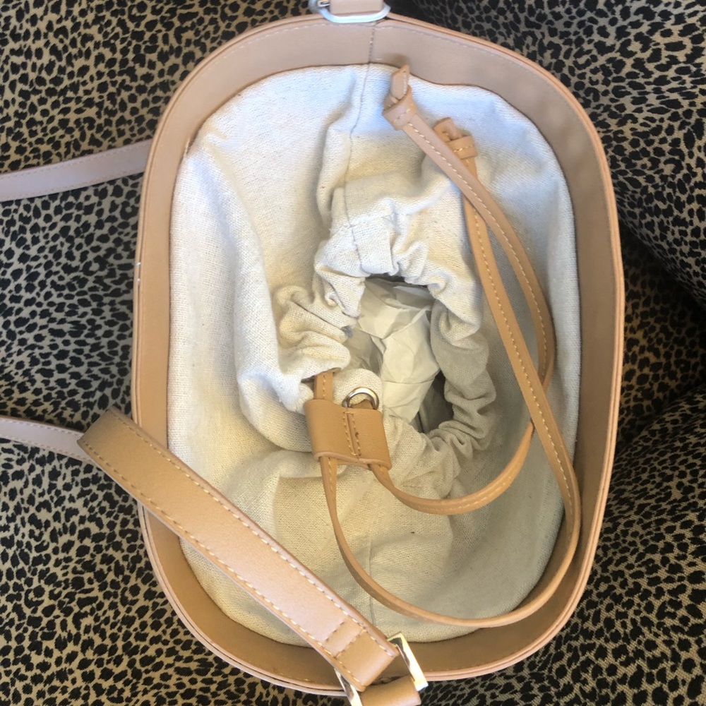 NWOT Tommy Bahama Straw Bucket Bag - Picture 4 of 7